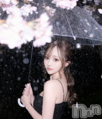 ��������ˤ��륭��Х��顦����֡�Lounge M(�饦�󥸥���)�פΥ��㥹�ȡ֤����פξҲ����