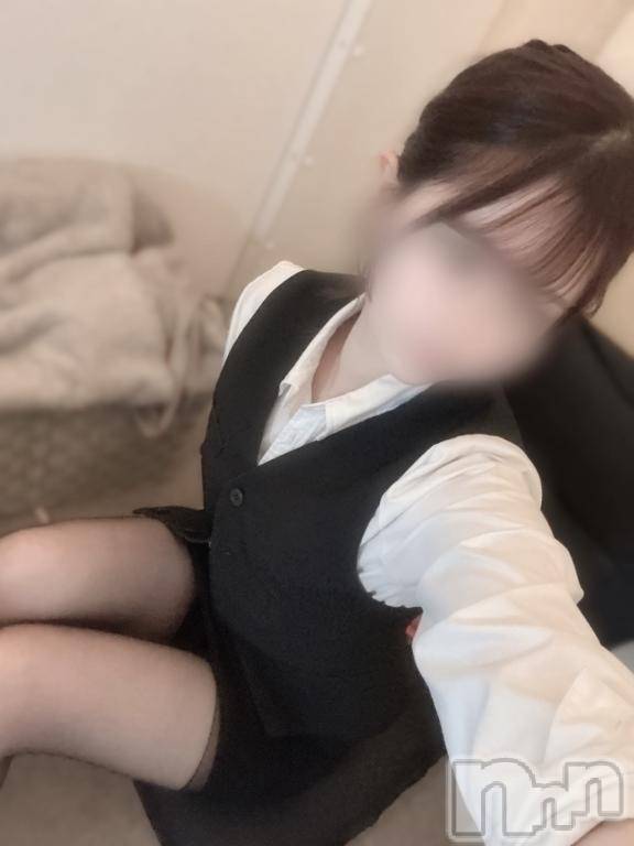 新潟手コキsleepy girl(スリーピーガール)こはくちゃん(18)の2025年5月19日写メブログ「強気の..?!❤️‍🔥」