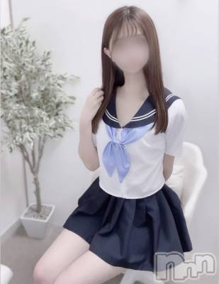 新人こはくちゃん(18) 身長160cm、スリーサイズB82(B).W55.H83。新潟手コキ sleepy girl在籍。