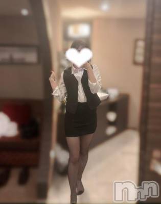 新潟手コキ sleepy girl(スリーピーガール) こはくちゃん(18)の8月26日写メブログ「🖤」