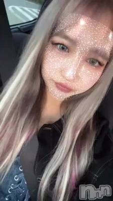 衼