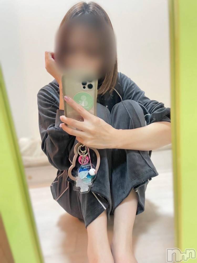 新潟デリヘル奥様特急 新潟店(オクサマトッキュウニイガタテン) えいみ(36)の10月27日写メブログ「9/26(土)ありがとうございました♡とおい」