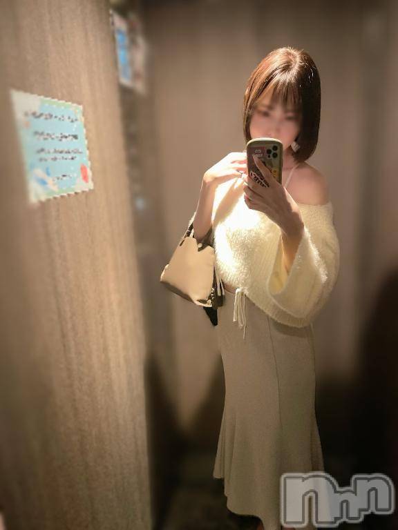 新潟デリヘル奥様特急 新潟店(オクサマトッキュウニイガタテン) えいみ(36)の4月27日写メブログ「後悔しちゃうかも？♡」