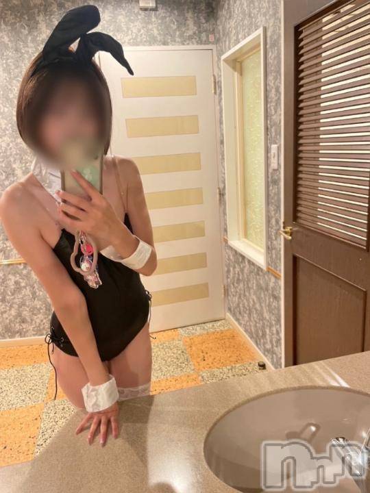 新潟デリヘル奥様特急 新潟店(オクサマトッキュウニイガタテン)えいみ(36)の2024年10月12日写メブログ「今日から新潟へ♡」