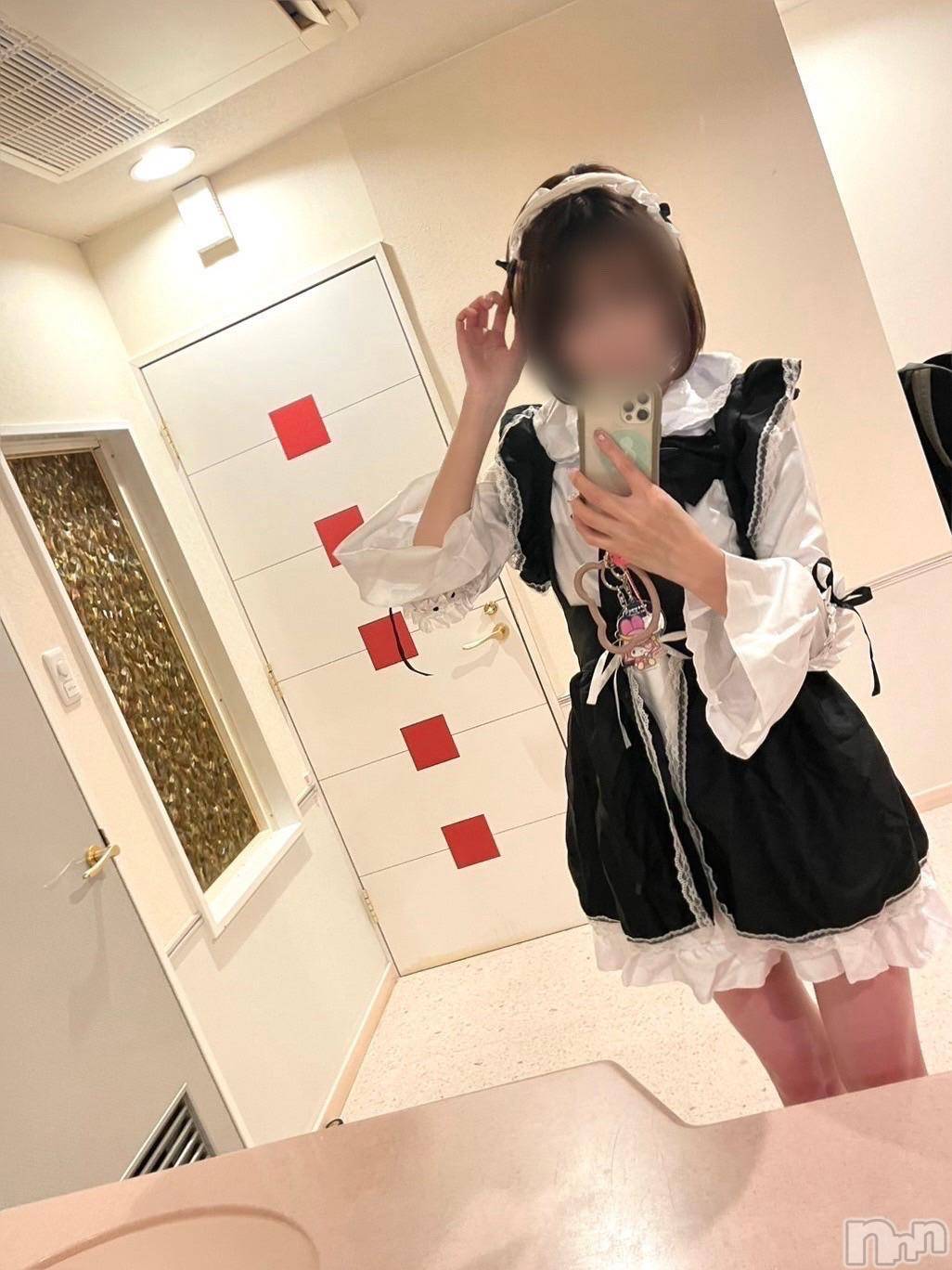 新潟デリヘル奥様特急 新潟店(オクサマトッキュウニイガタテン)えいみ(36)の2024年10月26日写メブログ「2:00まで出勤中♡」