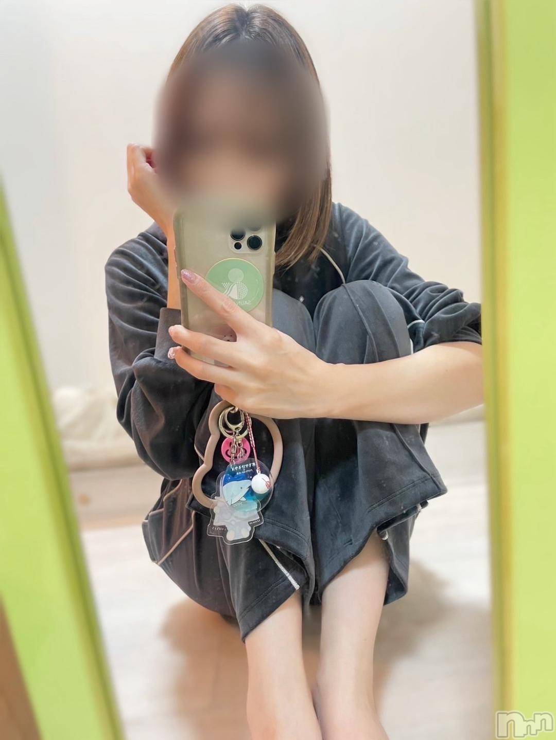 新潟デリヘル奥様特急 新潟店(オクサマトッキュウニイガタテン)えいみ(36)の2024年10月27日写メブログ「9/26(土)ありがとうございました♡とおい」