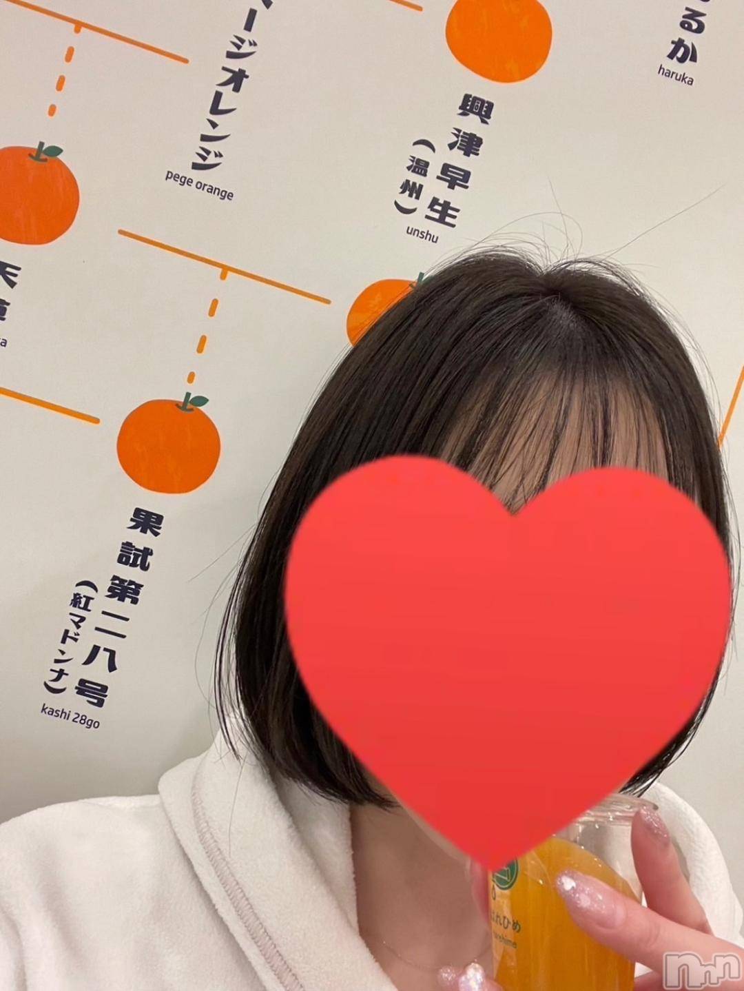 新潟デリヘル奥様特急 新潟店(オクサマトッキュウニイガタテン)えいみ(36)の2024年11月22日写メブログ「19時以降ご予約空いてます♡」