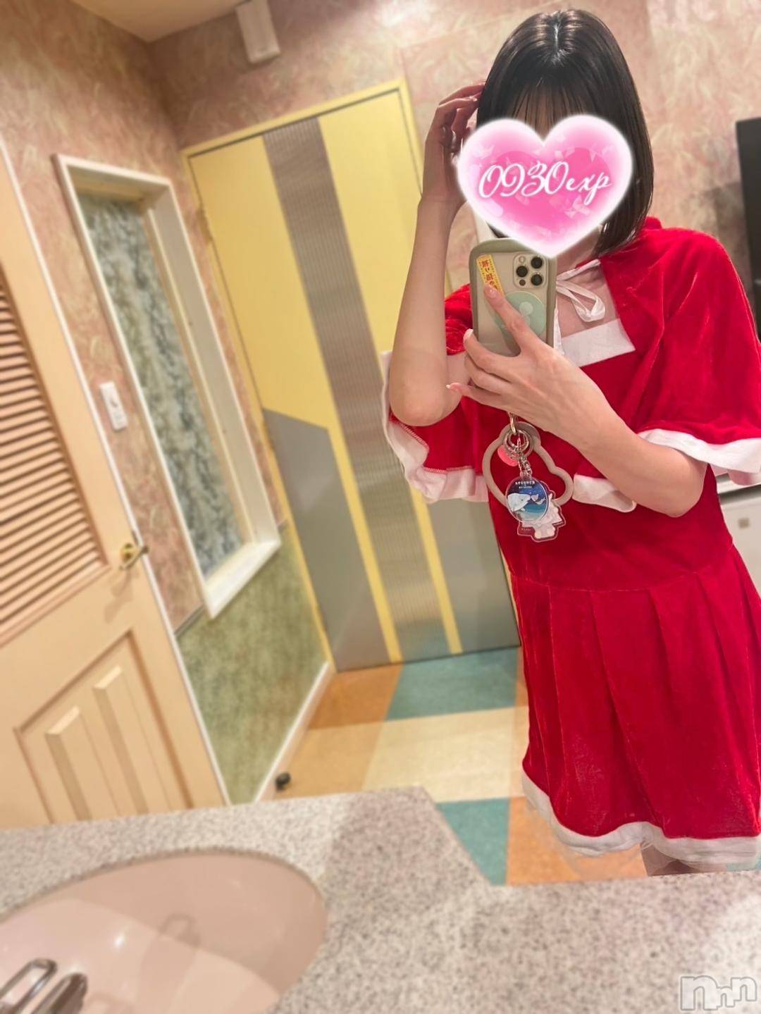 新潟デリヘル奥様特急 新潟店(オクサマトッキュウニイガタテン)えいみ(36)の2024年11月24日写メブログ「早めのサンタさん♡」