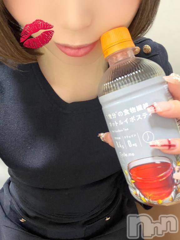 新潟デリヘル奥様特急 新潟店(オクサマトッキュウニイガタテン)えいみ(36)の2025年2月11日写メブログ「新潟2日目ありがとうございました♡」