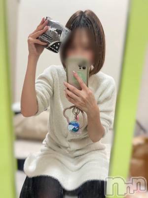 新潟デリヘル 奥様特急 新潟店(オクサマトッキュウニイガタテン) えいみ(36)の11月2日写メブログ「11月出勤日決定♡」