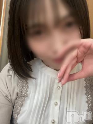 新潟デリヘル 奥様特急 新潟店(オクサマトッキュウニイガタテン) えいみ(36)の11月25日写メブログ「27日(水)ご予約お取り出来ます♡」