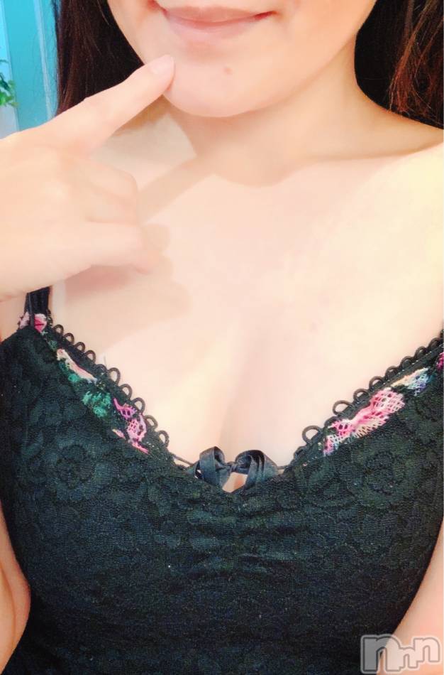 上越デリヘル(クルミノヘヤ)の2024年8月10日お店速報「明日、出勤しようかな(*>ω<*)？」