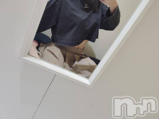 新潟デリヘル新潟デリヘル倶楽部(ニイガタデリヘルクラブ)かえで(18)の2024年10月15日写メブログ「眼鏡っ娘デー💘」