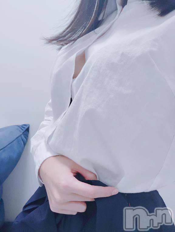 新潟デリヘル新潟デリヘル倶楽部(ニイガタデリヘルクラブ)かえで(18)の2024年12月20日写メブログ「何が欲しい…？」