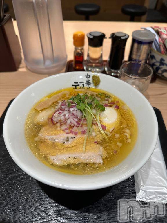 新潟デリヘル奥様特急 新潟店(オクサマトッキュウニイガタテン)ゆりね(31)の2025年7月21日写メブログ「白目その２」