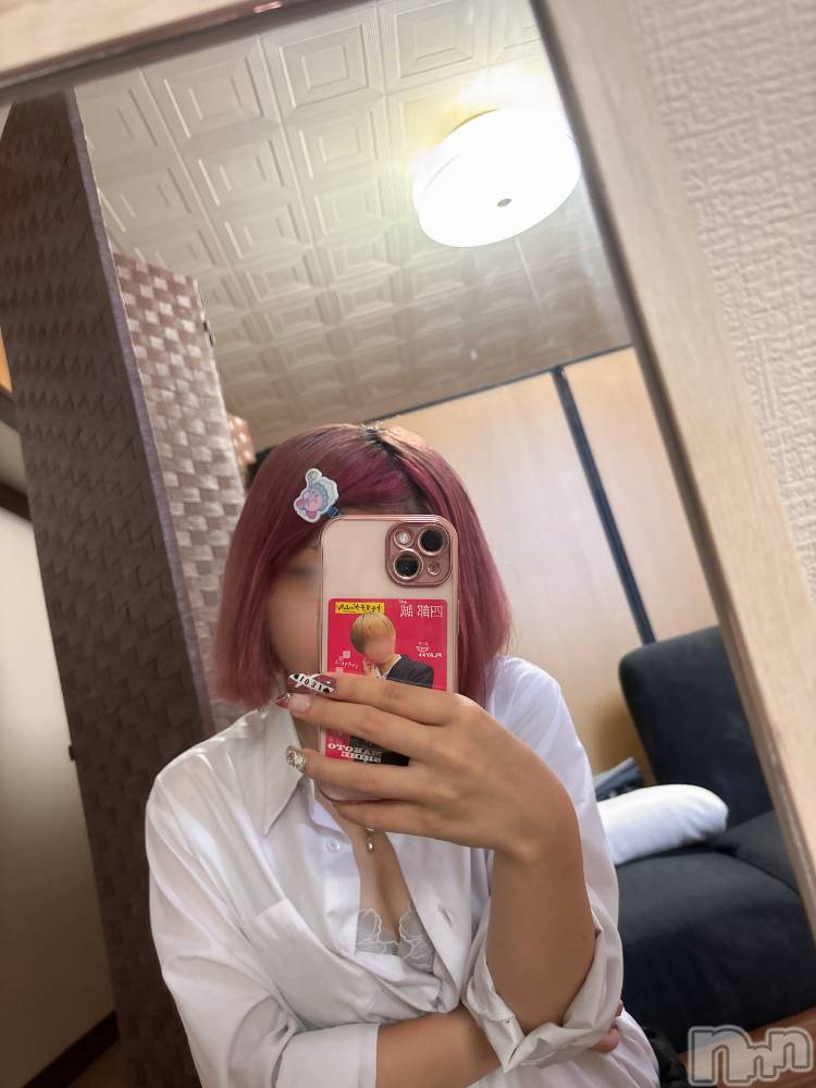 新潟デリヘルジャスミン ちびっこ未経験　いつき(18)の8月7日写メブログ「ピンク🩷」