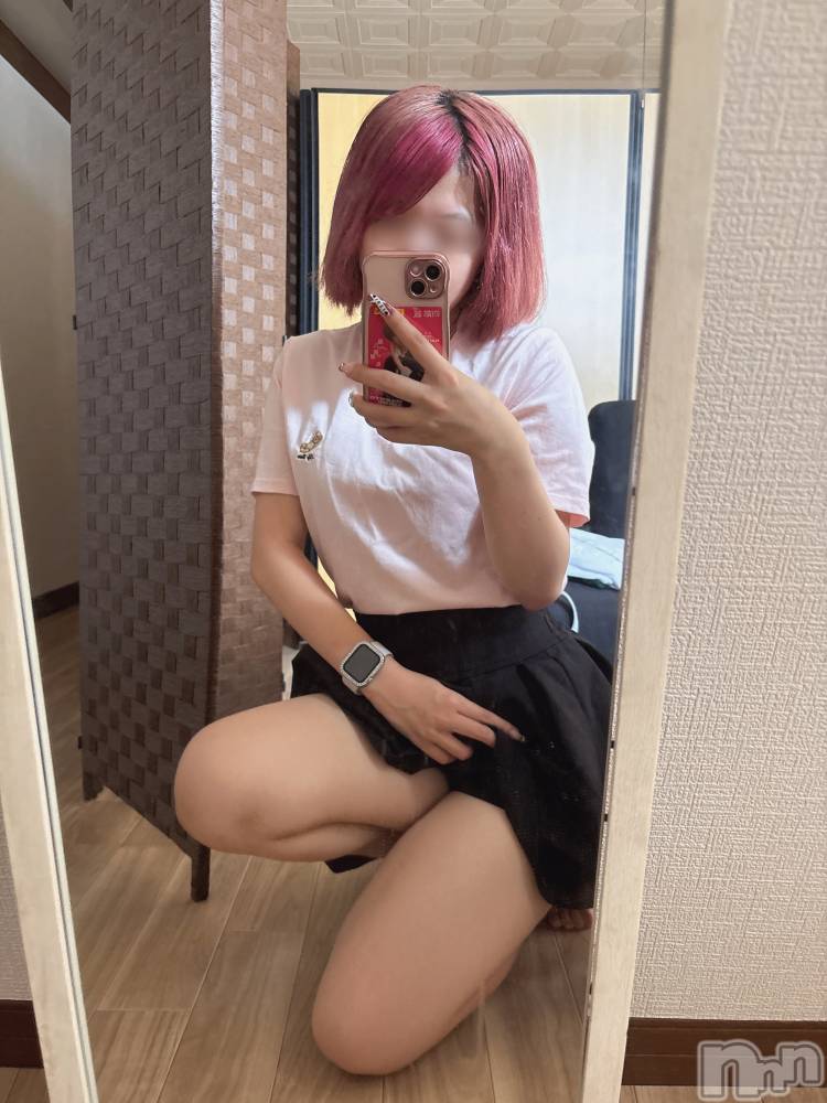 新潟デリヘルジャスミン ちびっこ未経験　いつき(18)の8月8日写メブログ「この時間帯眠たい😪」