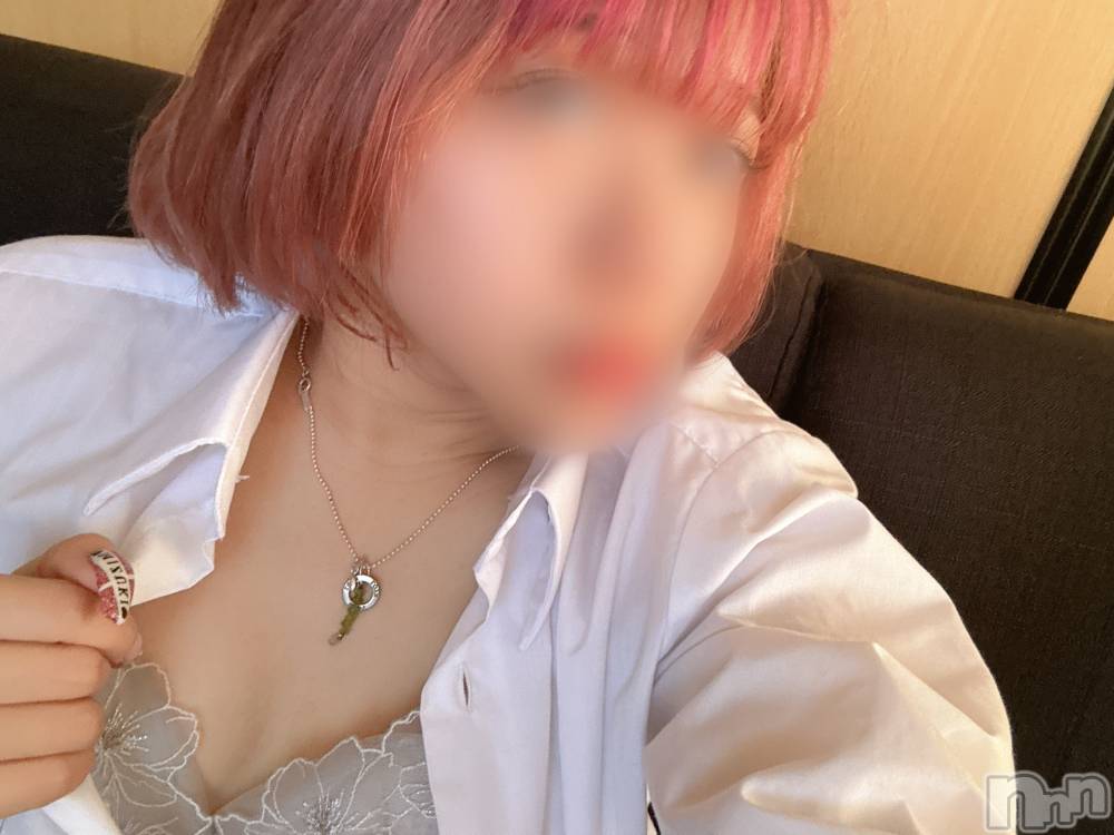 新潟デリヘルジャスミン ちびっこ未経験　いつき(18)の8月15日写メブログ「あつい🫠」
