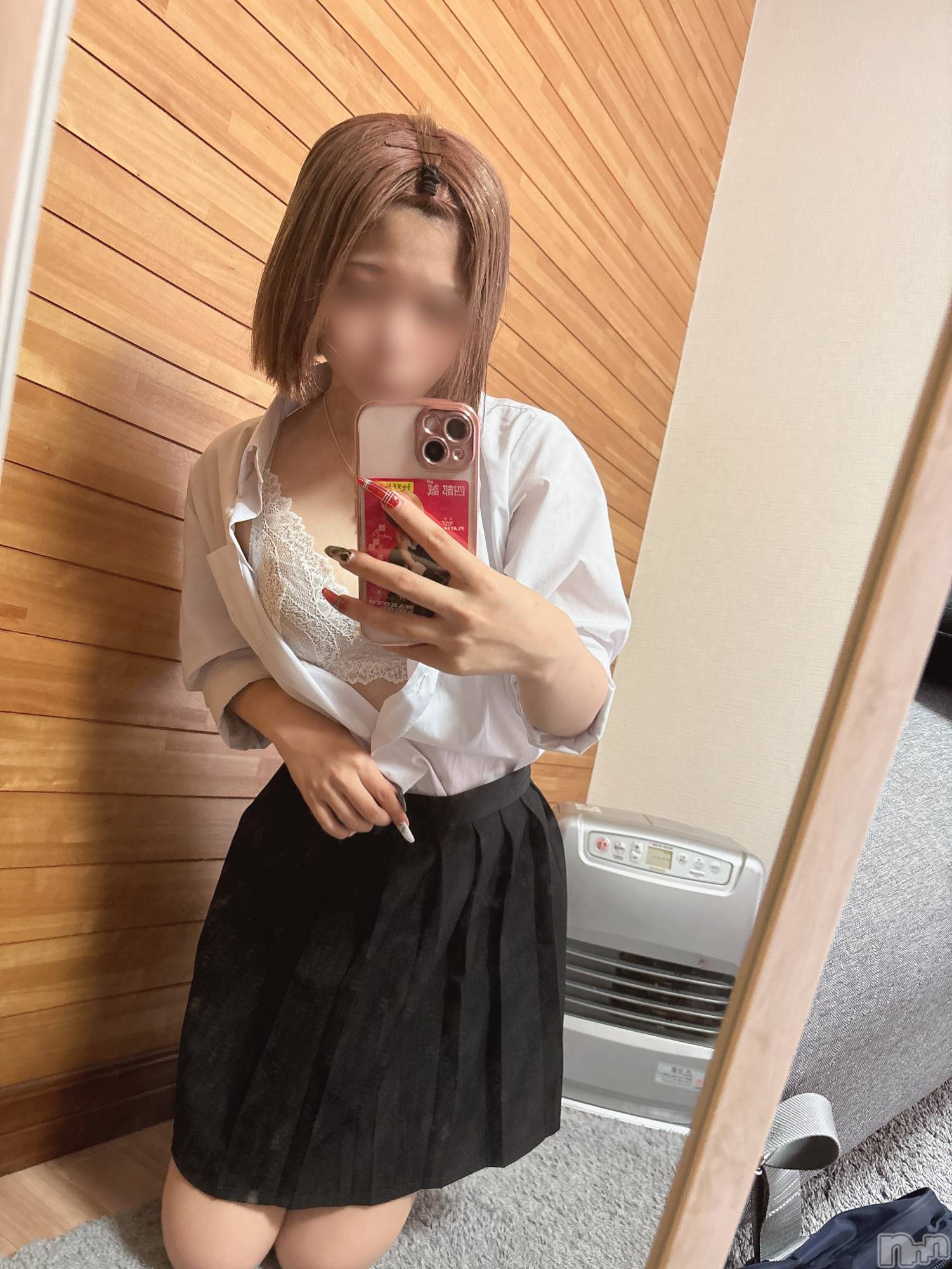 新潟デリヘルジャスミンちびっこ未経験　いつき(18)の2024年7月24日写メブログ「どきどき2日目🐱」