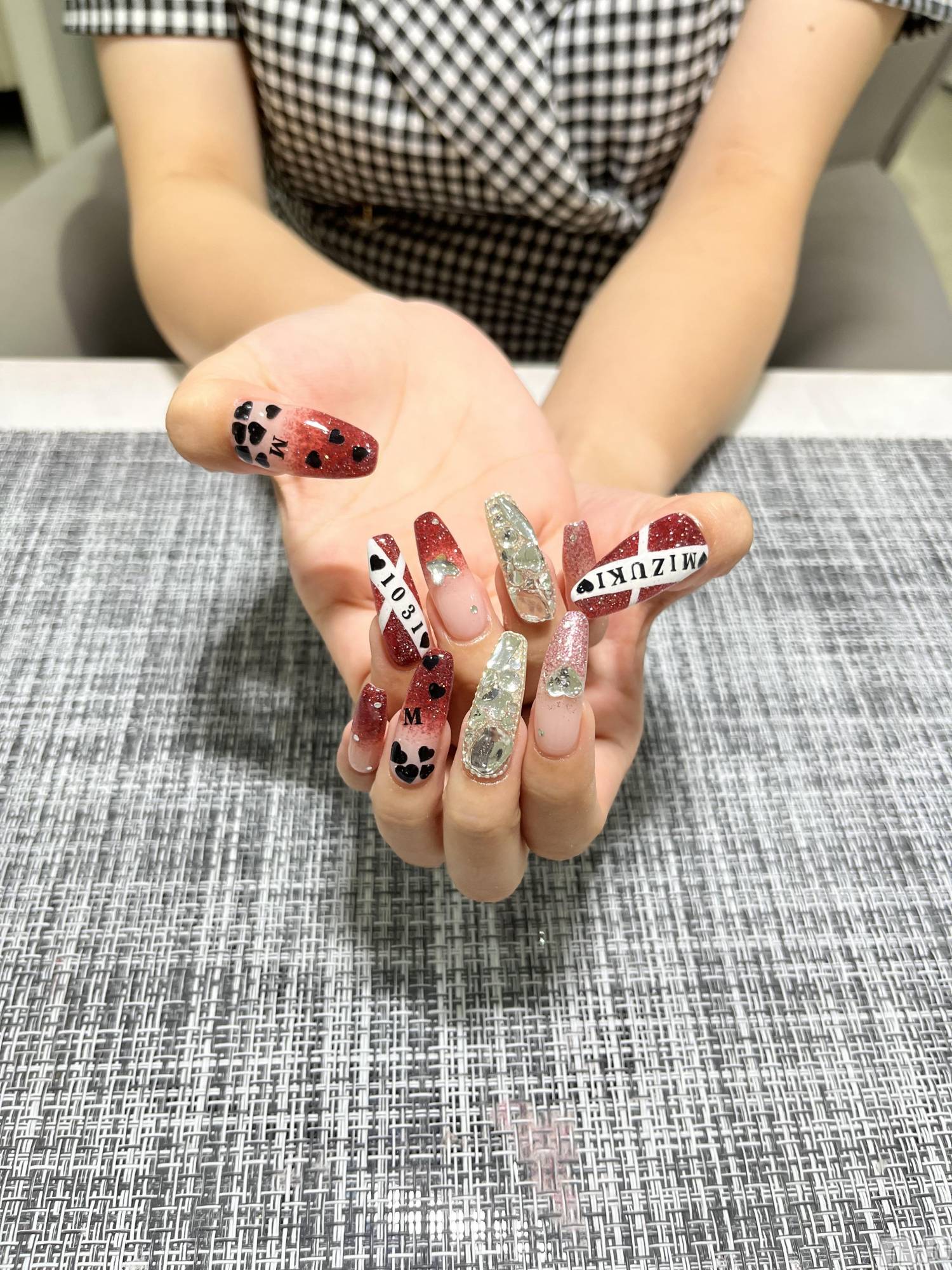 新潟デリヘルジャスミンちびっこ未経験　いつき(18)の2024年8月5日写メブログ「ネイル💅🏻」