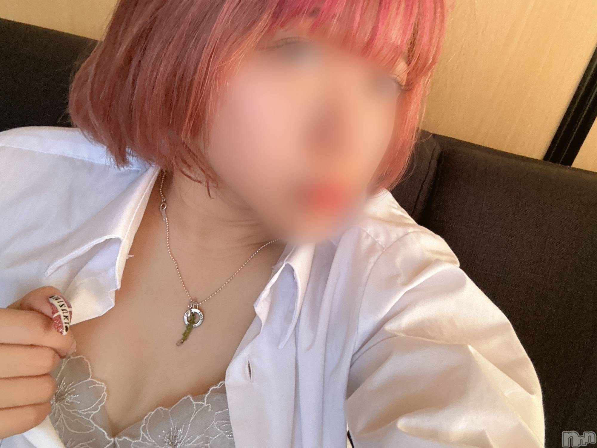 新潟デリヘルジャスミンちびっこ未経験　いつき(18)の2024年8月15日写メブログ「あつい🫠」