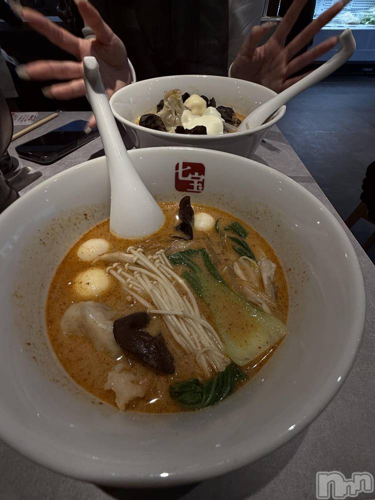 �����������Х��顦�����GRAND ROUGE(�����롼����) �줤�ʤ�1��24���̥�֥����ֽ�🌟��