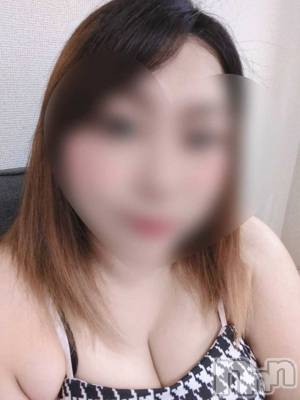 れい(40) 身長163cm、スリーサイズB98(E).W90.H98。松本発ぽっちゃり ちゃんこ長野　塩尻北IC店(チャンコナガノ　シオジリキタインターチェンジテン)在籍。