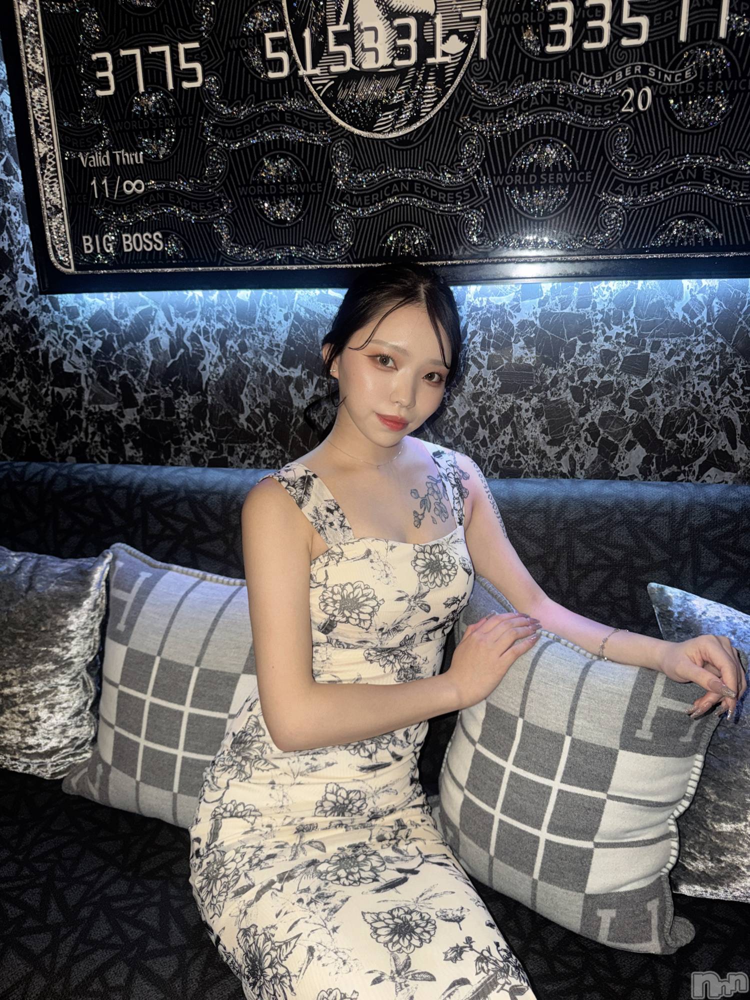 ��Į����Х��顦�����Lounge R Style(�饦�󥸥����륹������) ��2025ǯ12��18���̥�֥����ֹ��ˤδ֡�