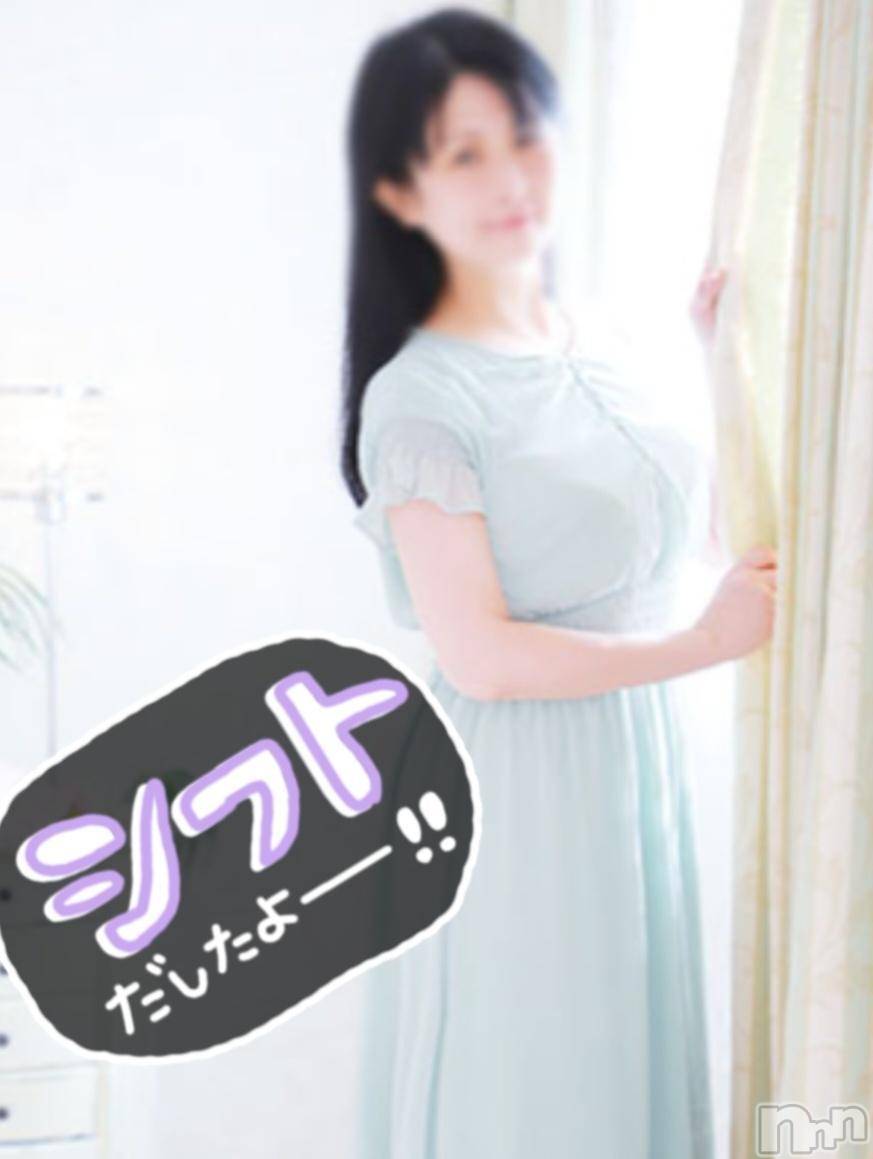 新潟人妻デリヘル熟女の風俗 最終章(ジュクジョノフウゾクサイシュウショウ)ちなつ(40)の2024年12月9日写メブログ「シフト出したよ」