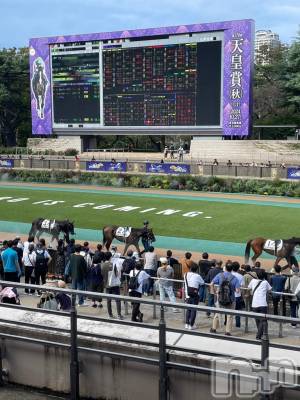 新潟人妻デリヘル 熟女の風俗 最終章(ジュクジョノフウゾクサイシュウショウ) ちなつ(40)の10月19日写メブログ「いざ競馬場へ」