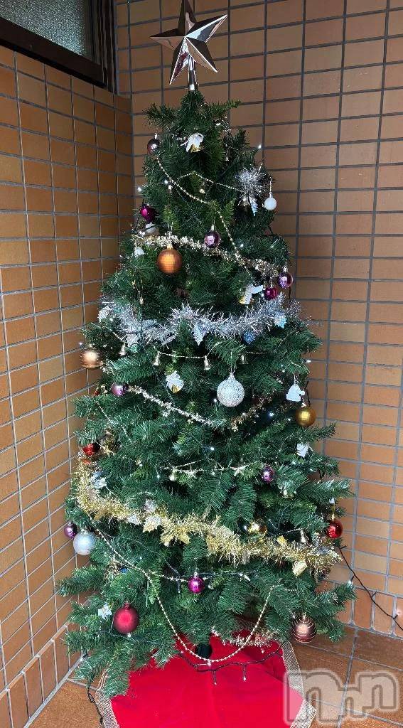 新潟デリヘル熟女の風俗 最終章(ジュクジョノフウゾクサイシュウショウ)たお(40)の2025年12月8日写メブログ「街に愛のうた♪」