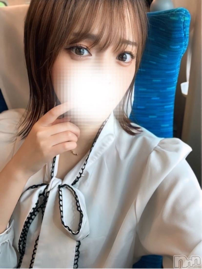 長岡デリヘルROOKIE(ルーキー)まむ(21)の2024年10月17日写メブログ「どっちが似合う？」