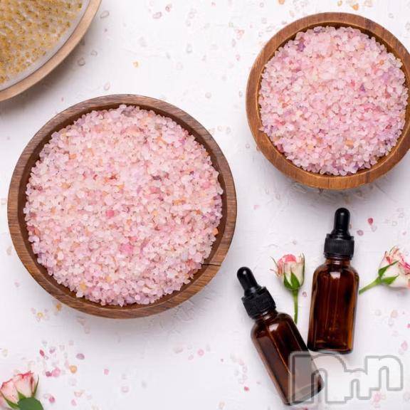 長岡デリヘル奥様特急 長岡店(オクサマトッキュウナガオカテン)るなん(32)の2025年10月24日写メブログ「寒い…」