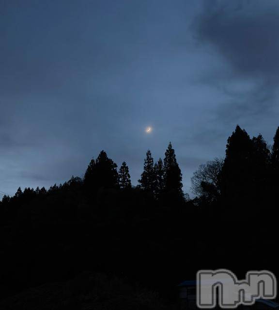 長岡デリヘル奥様特急 長岡店(オクサマトッキュウナガオカテン)るなん(32)の2025年12月25日写メブログ「なんか…」