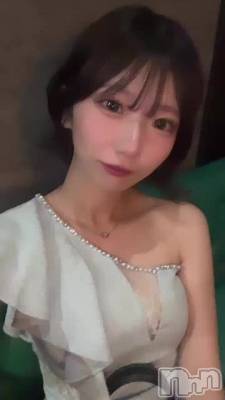 衪