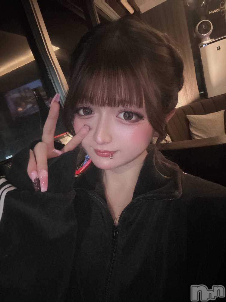 ƲХ顦Lounge Veranda(饦󥸥٥) ޤ213ֽ̥֥жФޤ
