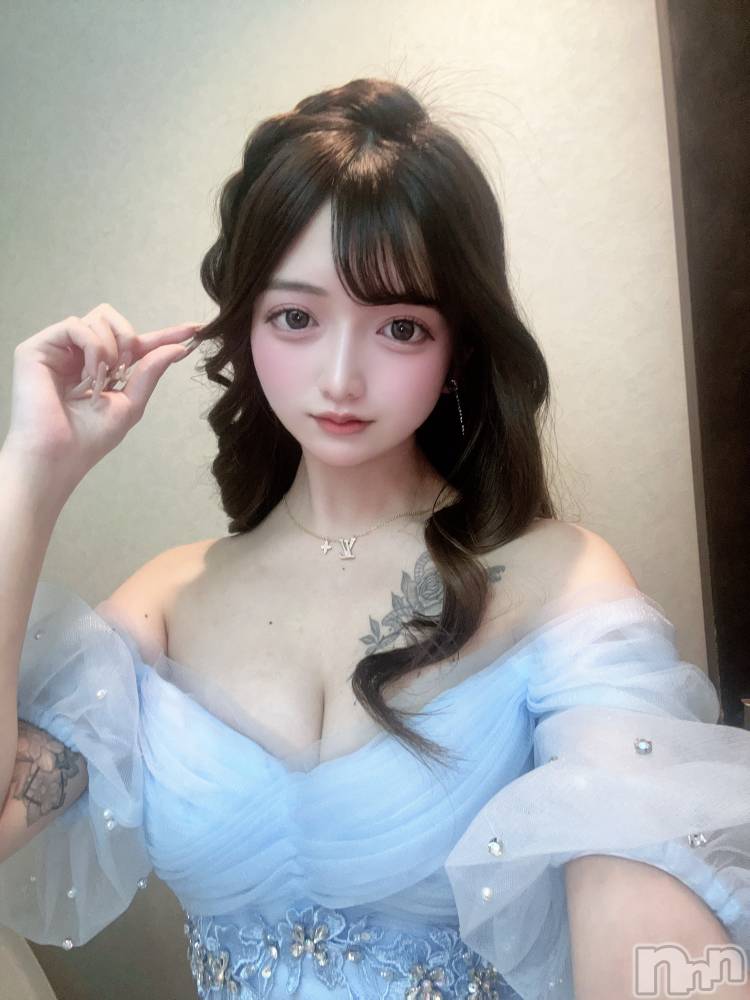 ƲХ顦Lounge Veranda(饦󥸥٥) ޤ1025ֽ̥֥жФƤޤ