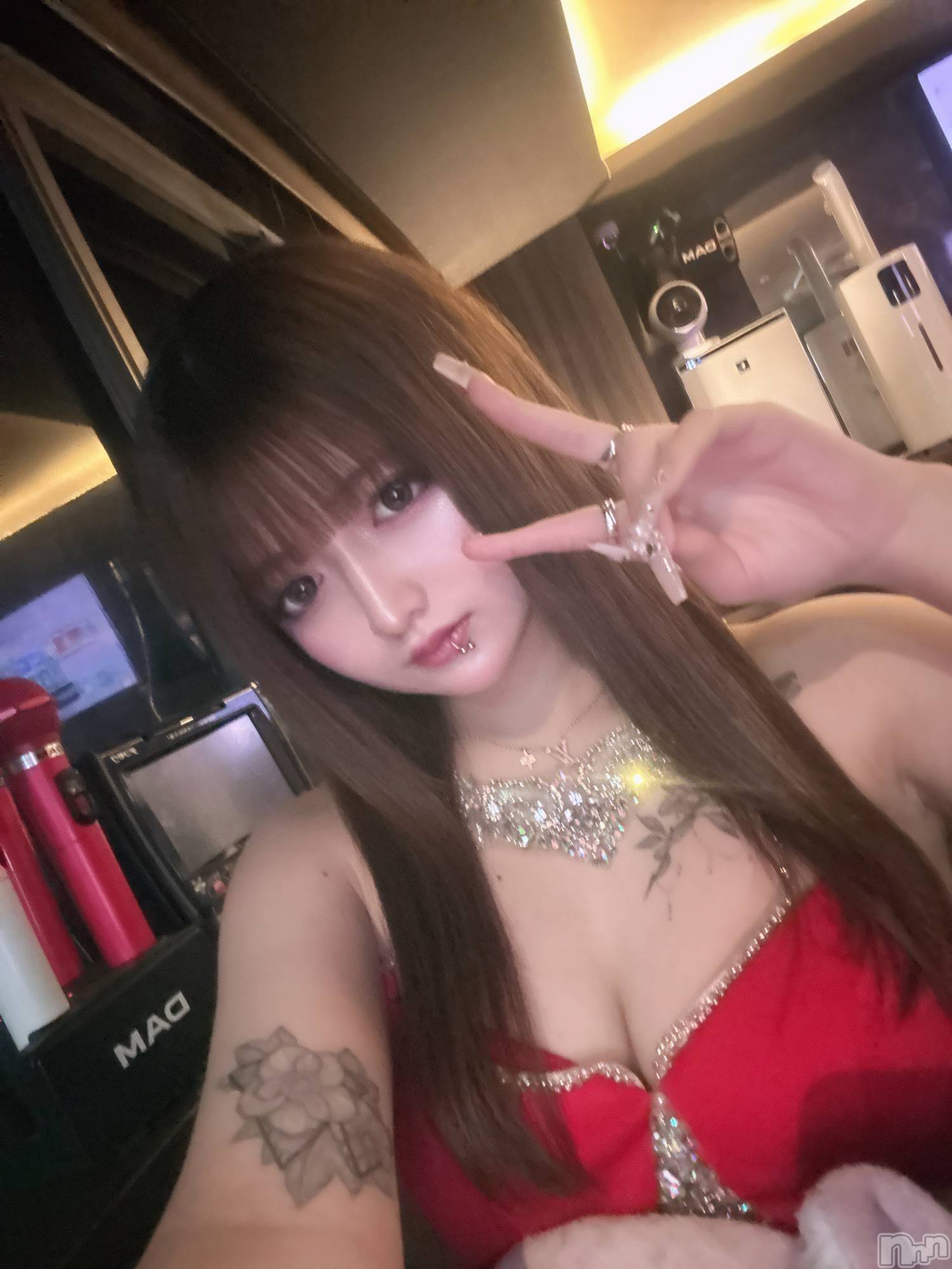 ƲХ顦Lounge Veranda(饦󥸥٥) 2025ǯ25ֽ̥֥жФޤ