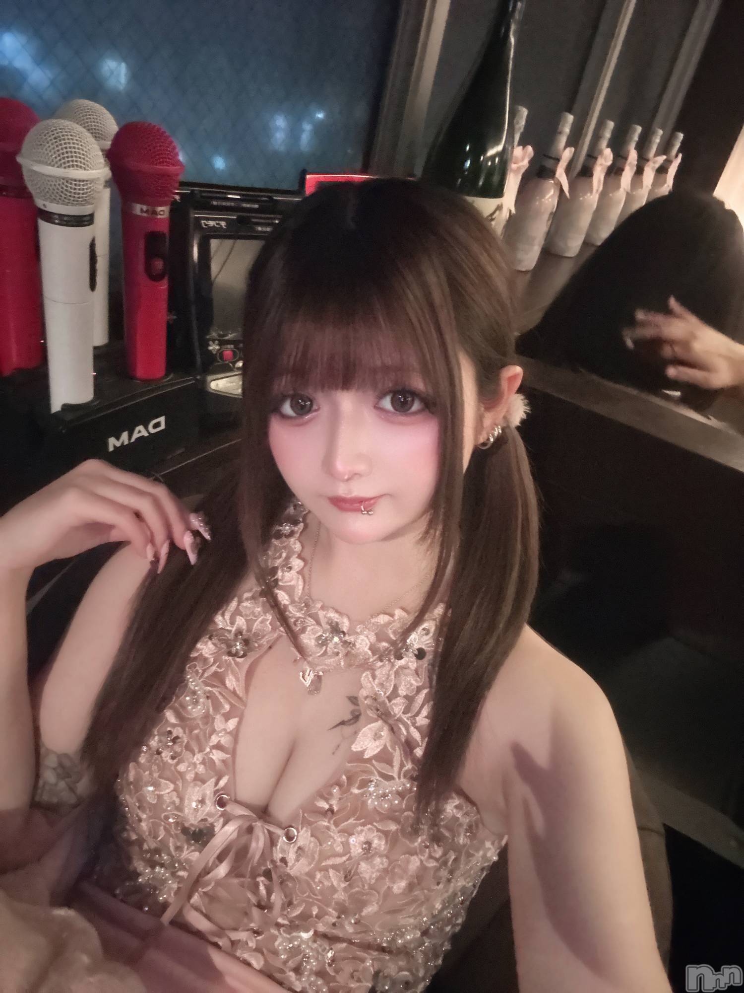 ƲХ顦Lounge Veranda(饦󥸥٥) 2025ǯ28ֽ̥֥жФޤ