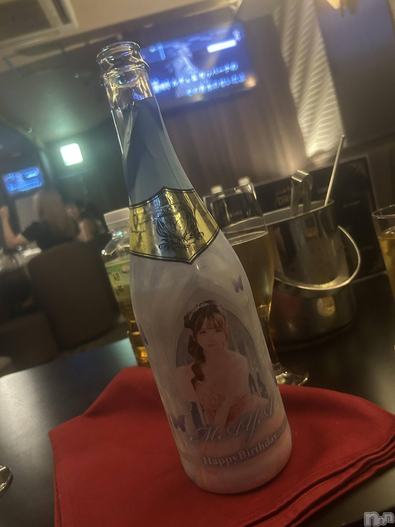 ƲХ顦Lounge Veranda(饦󥸥٥) 2025ǯ86ֽ̥֥жФޤ🩵ོ