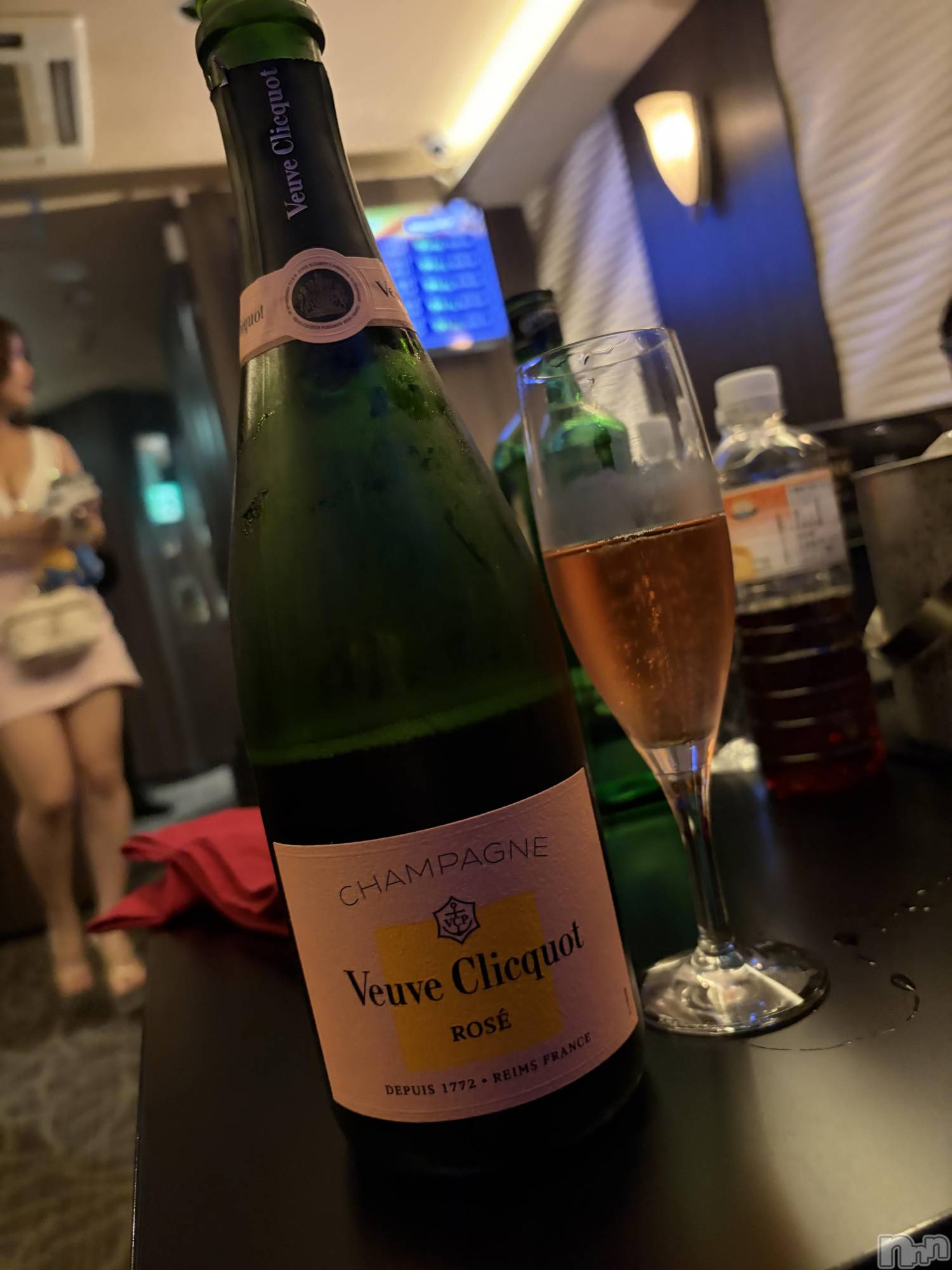 ��Ʋ����Х��顦�����Lounge Veranda(�饦�󥸥٥���) ��2026ǯ1��9���̥�֥����ֽжФ��ޤ�����������