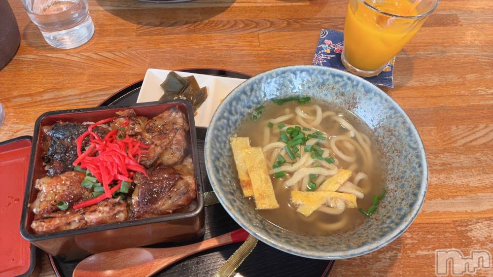 ��Ʋ����Х��顦�����Lounge Veranda(�饦�󥸥٥���) ����8��3���̥�֥����֤����