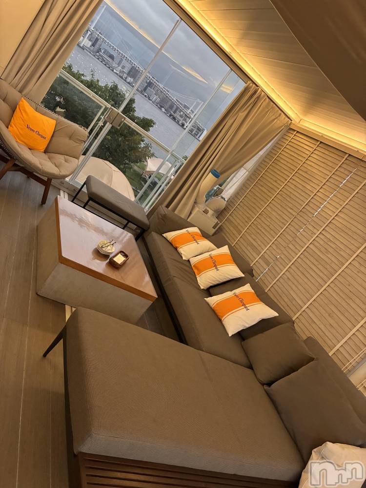 ��Ʋ����Х��顦�����Lounge Veranda(�饦�󥸥٥���) ����8��20���̥�֥����֤����