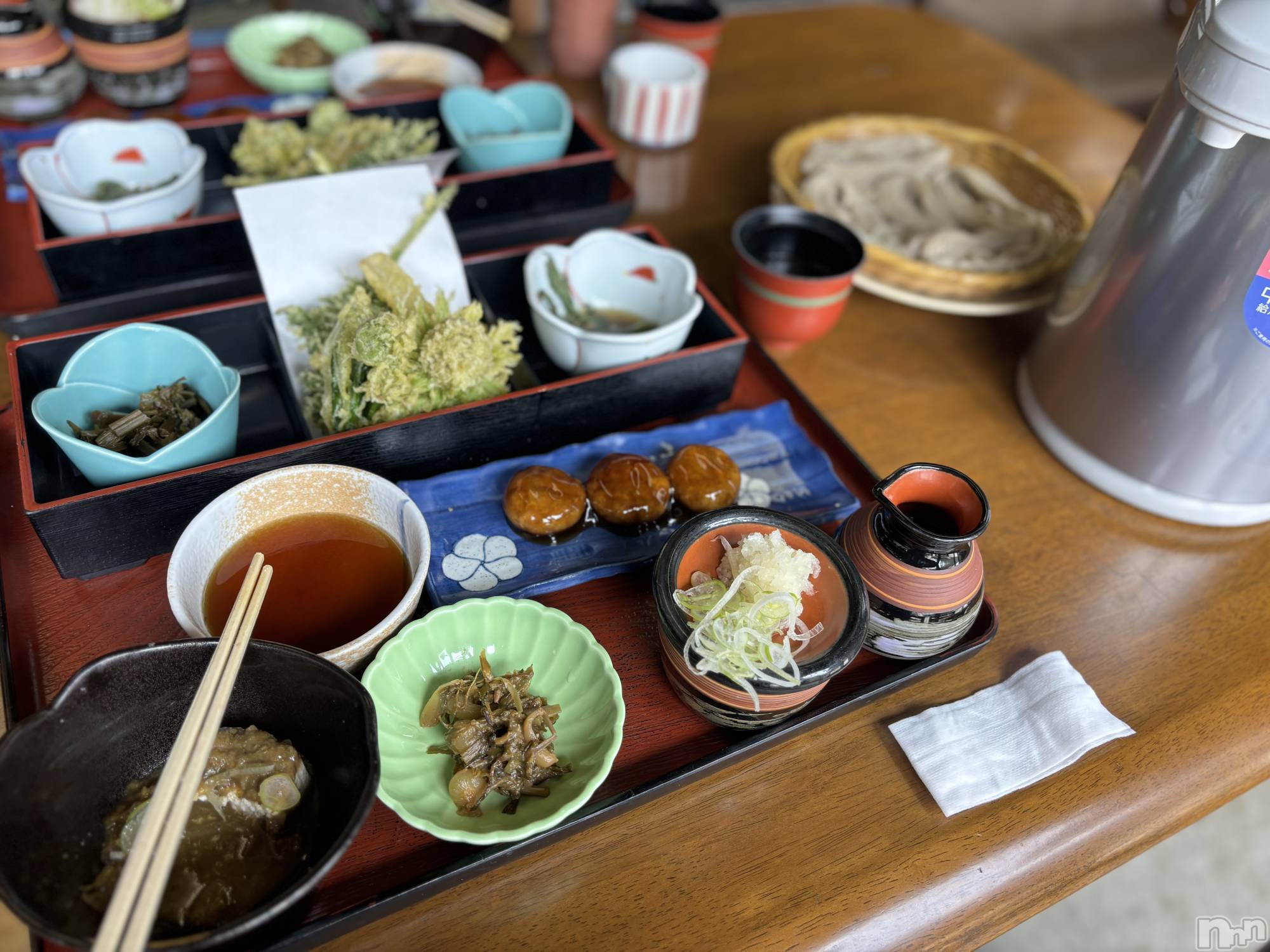 ƲХ顦Lounge Veranda(饦󥸥٥) 2024ǯ913ֽ̥֥жФǡ