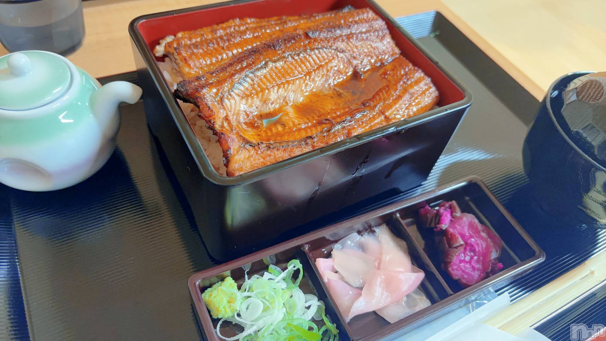 ƲХ顦Lounge Veranda(饦󥸥٥) 2025ǯ14ֽ̥֥жФƤޡ