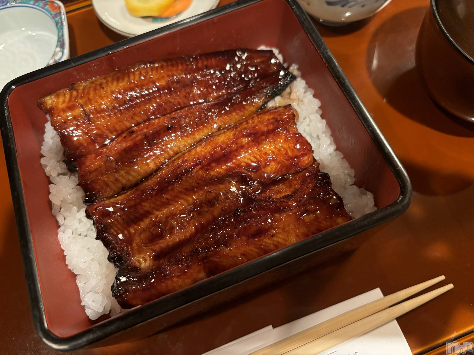 ƲХ顦Lounge Veranda(饦󥸥٥) 2025ǯ121ֽ̥֥жФǤ