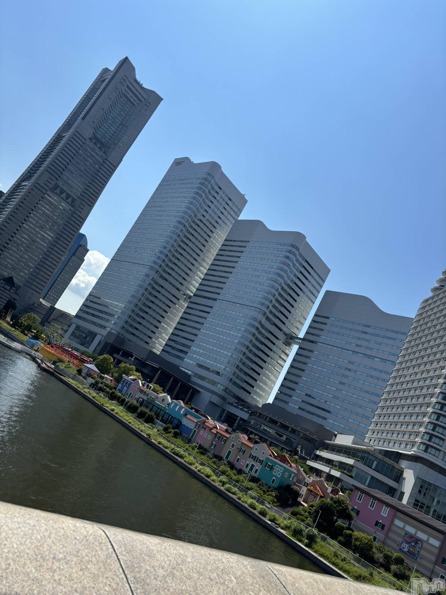 ƲХ顦Lounge Veranda(饦󥸥٥) 2025ǯ24ֽ̥֥жФƤޤ