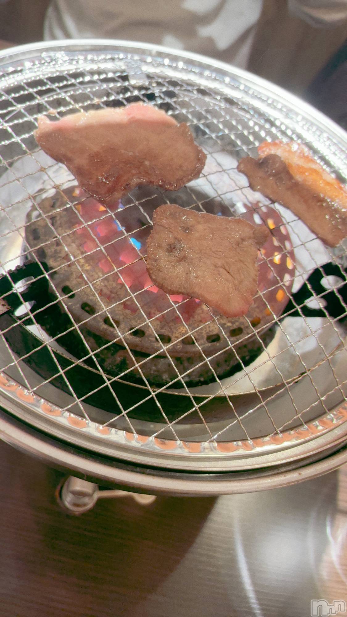 ƲХ顦Lounge Veranda(饦󥸥٥) 2025ǯ220ֽ̥֥жФƤޤ
