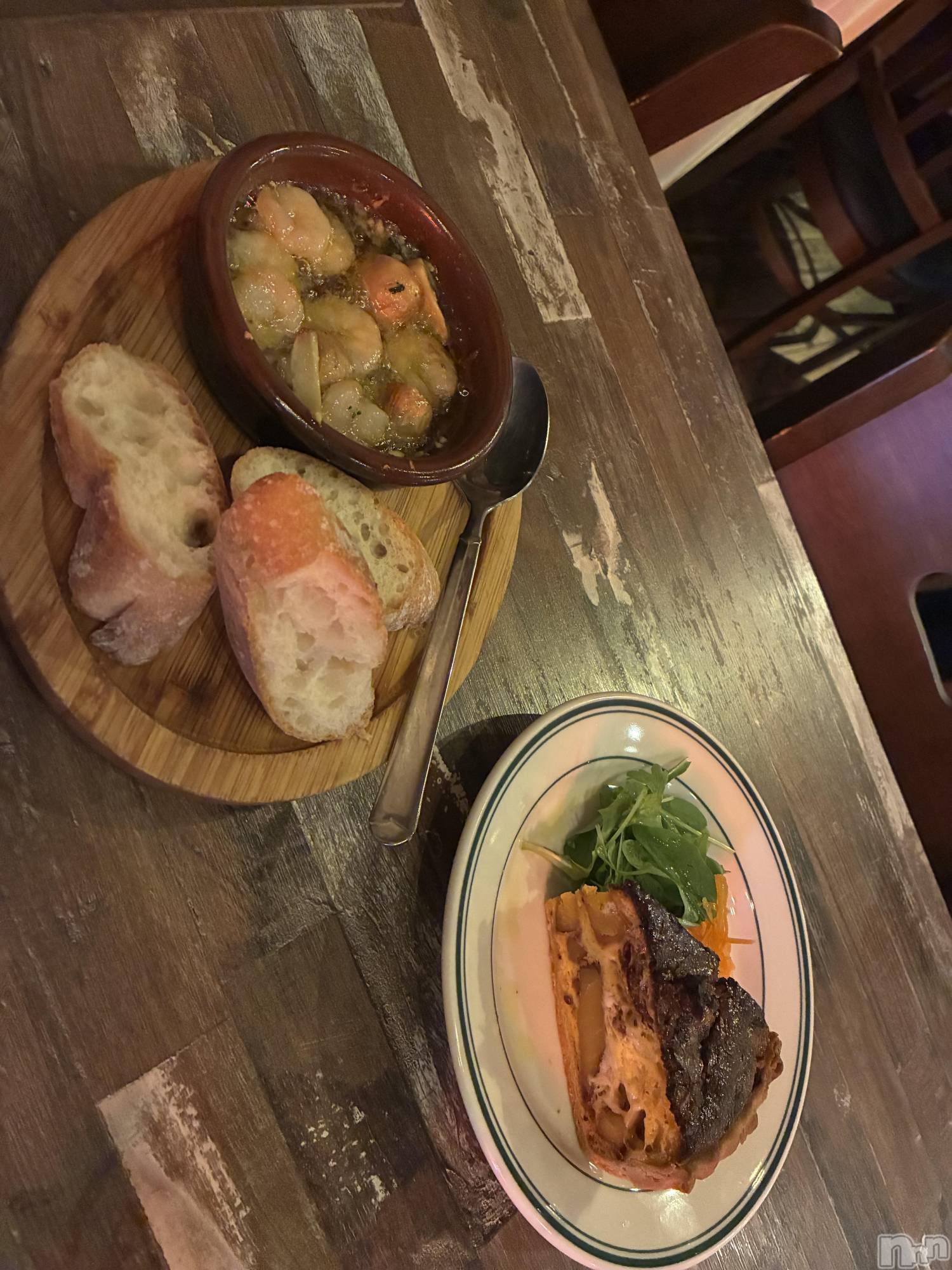 ƲХ顦Lounge Veranda(饦󥸥٥) 2025ǯ1012̥֥֤