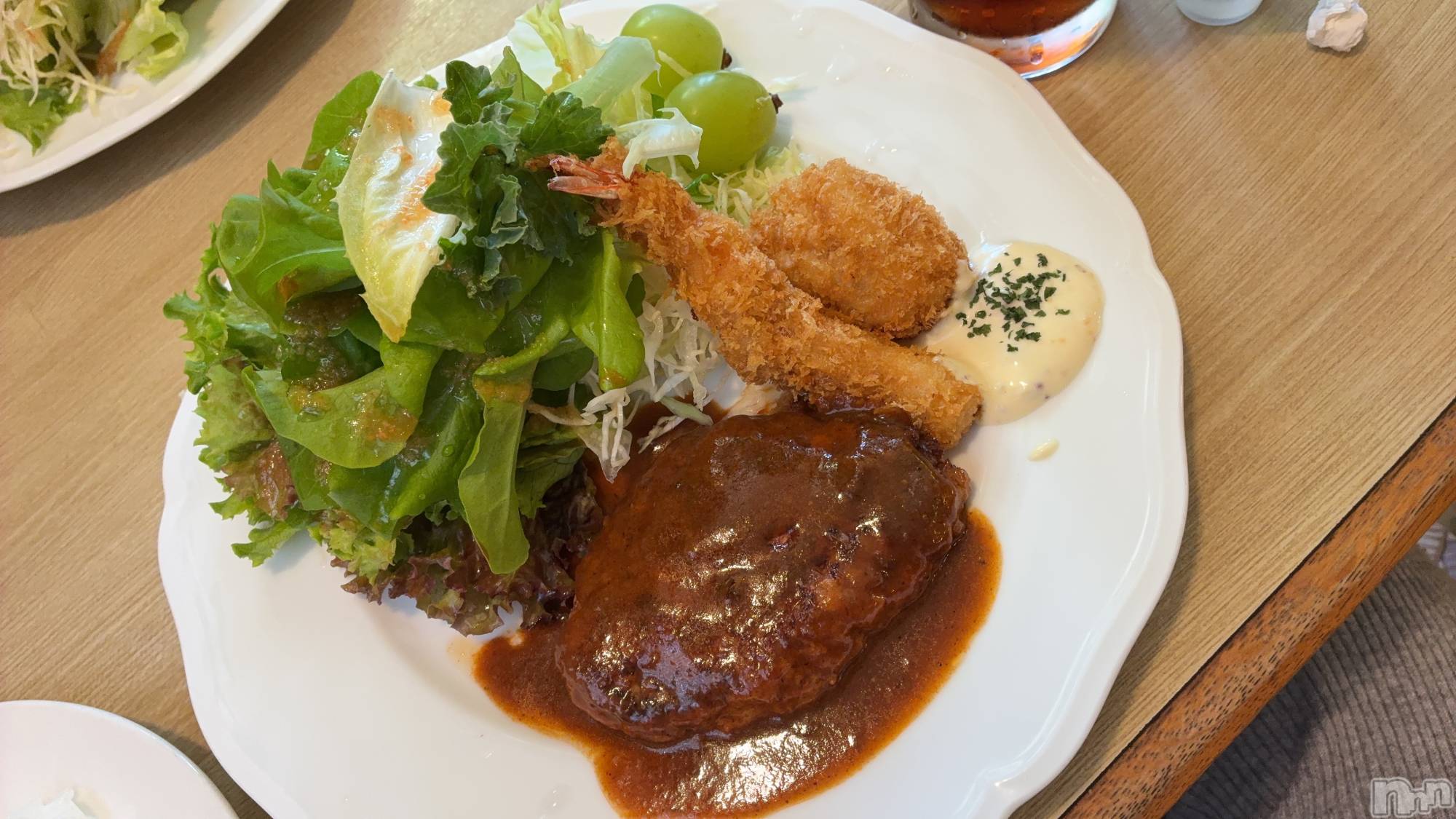 ƲХ顦Lounge Veranda(饦󥸥٥) 2025ǯ1017̥֥֤